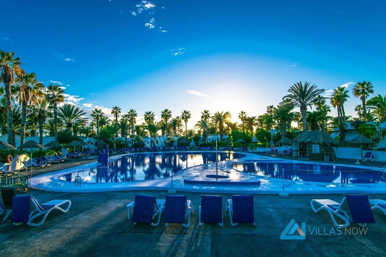 Las Brisas 112 - Lh1033 By Villas Now Ltd Playa Blanca  Spain